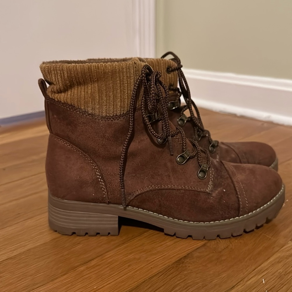 SUEDE BOOTIES